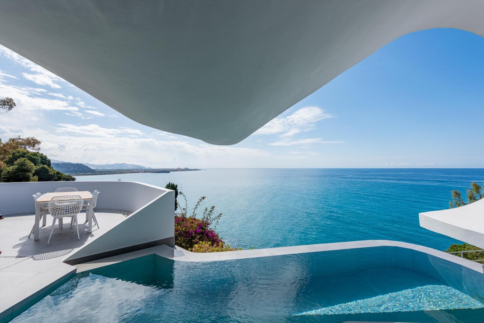 Rentitspain Casa Del Acantilado Piscina Climatizada Salobrena Bagian luar foto